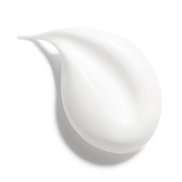 PROTEKSI DENGAN SPF 50/PA ++++