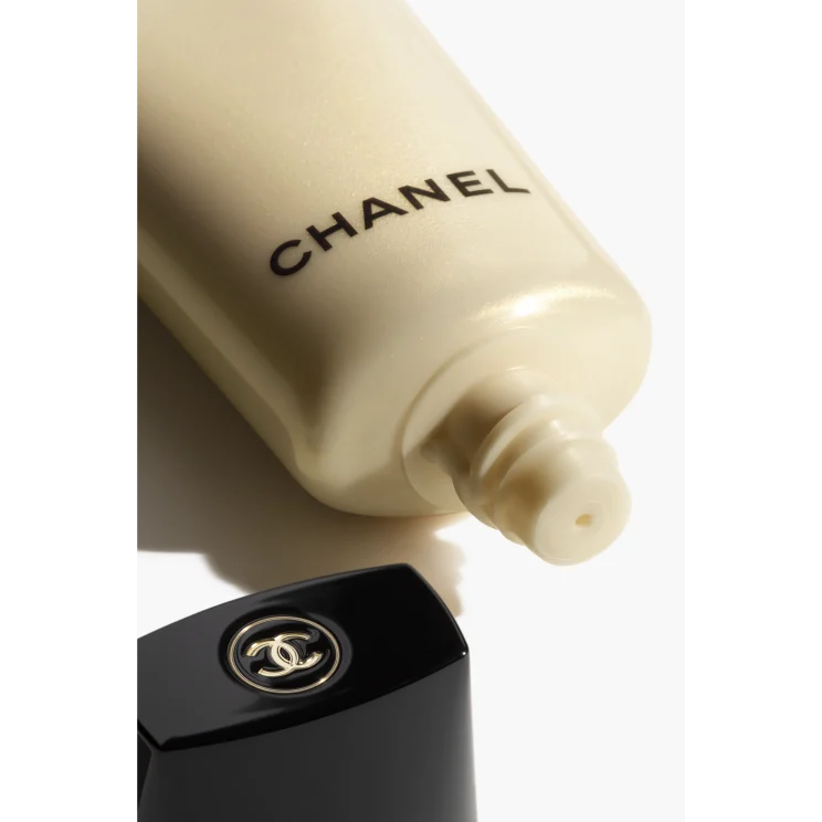 PEREMAJAAN DAN PERLINDUNGAN SEMPURNA PERLINDUNGAN MAKSIMAL DENGAN SPF 50