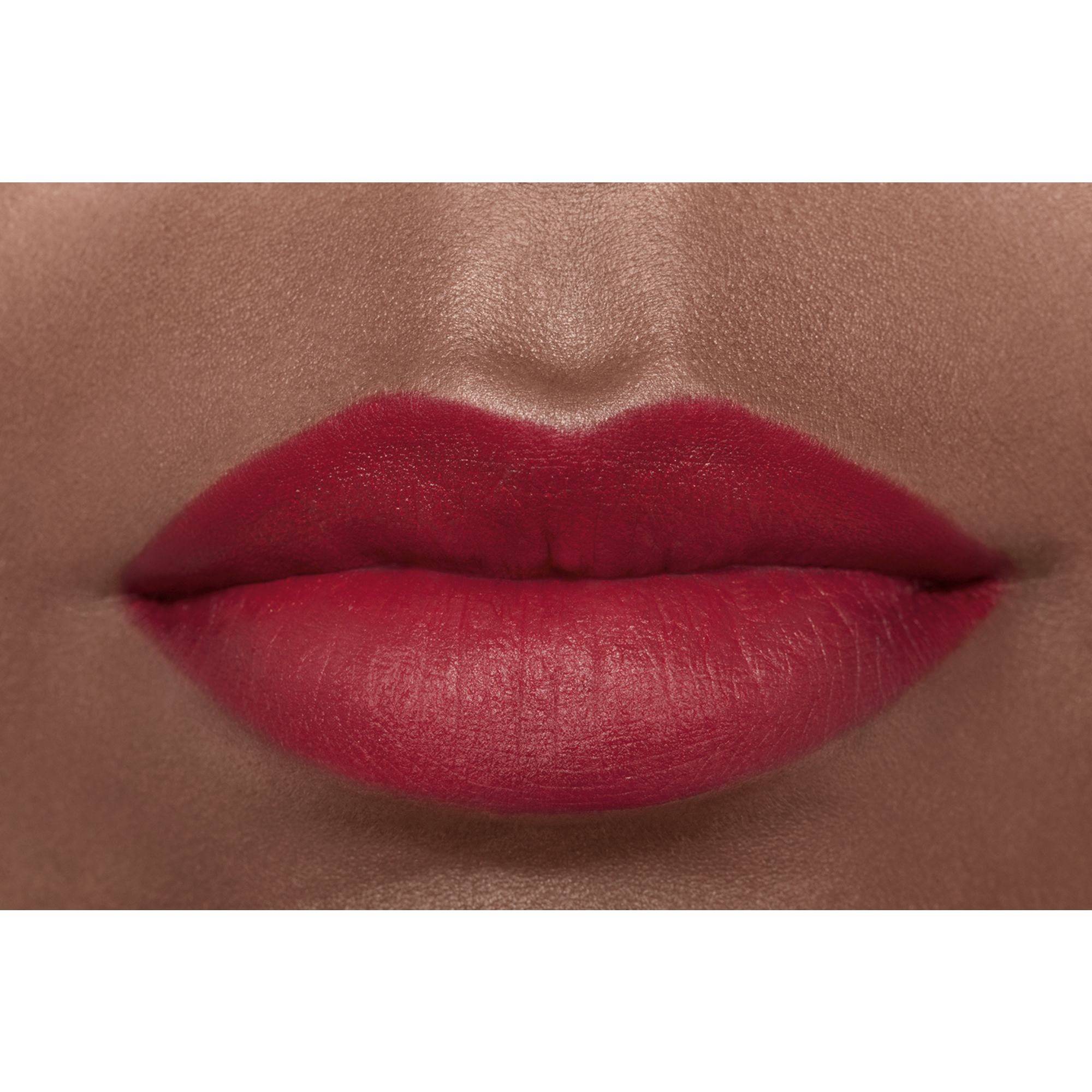 PEMULAS BIBIR MATTE BERKILAU