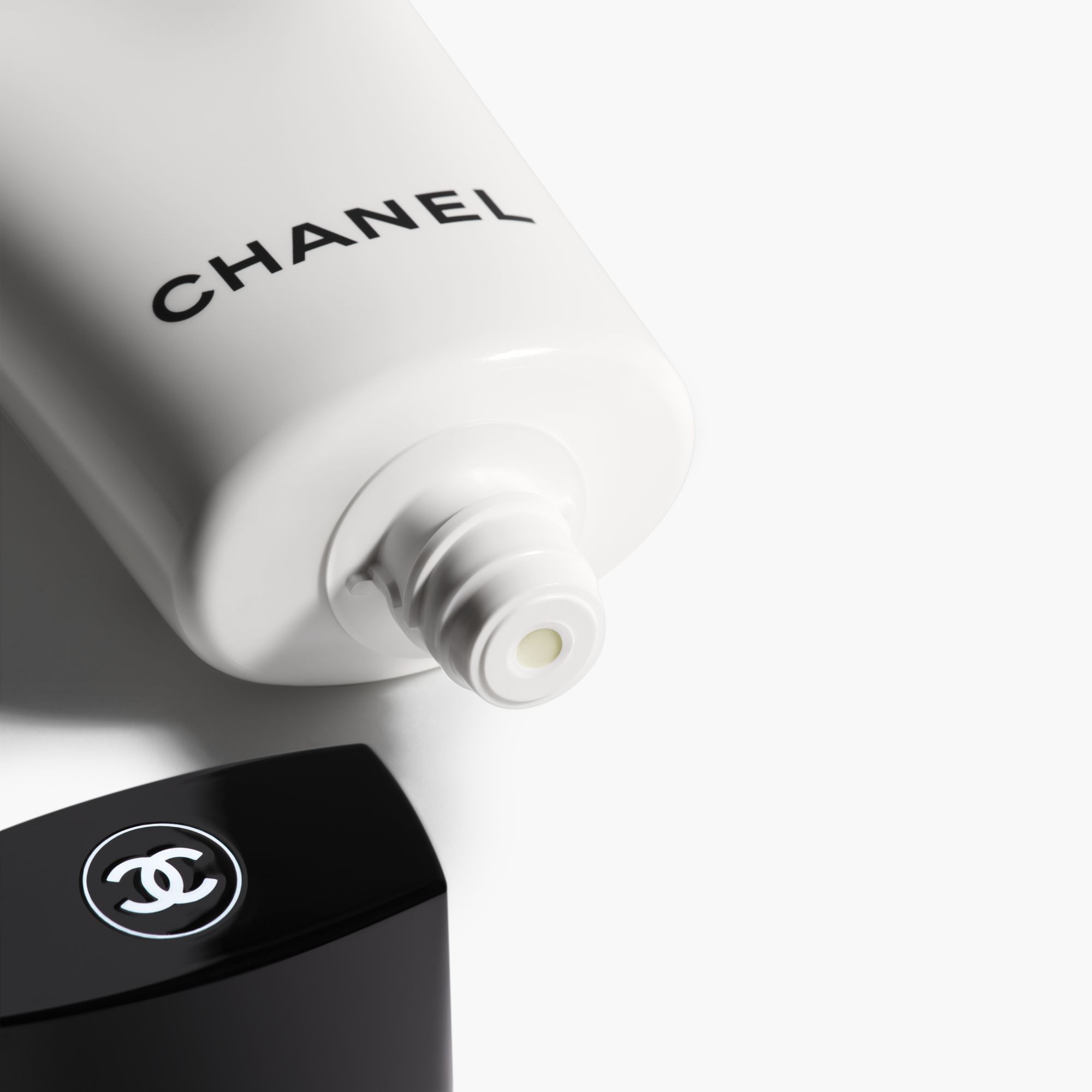 安い Précellence La Crème Suprême 70ml Précellence La Crème