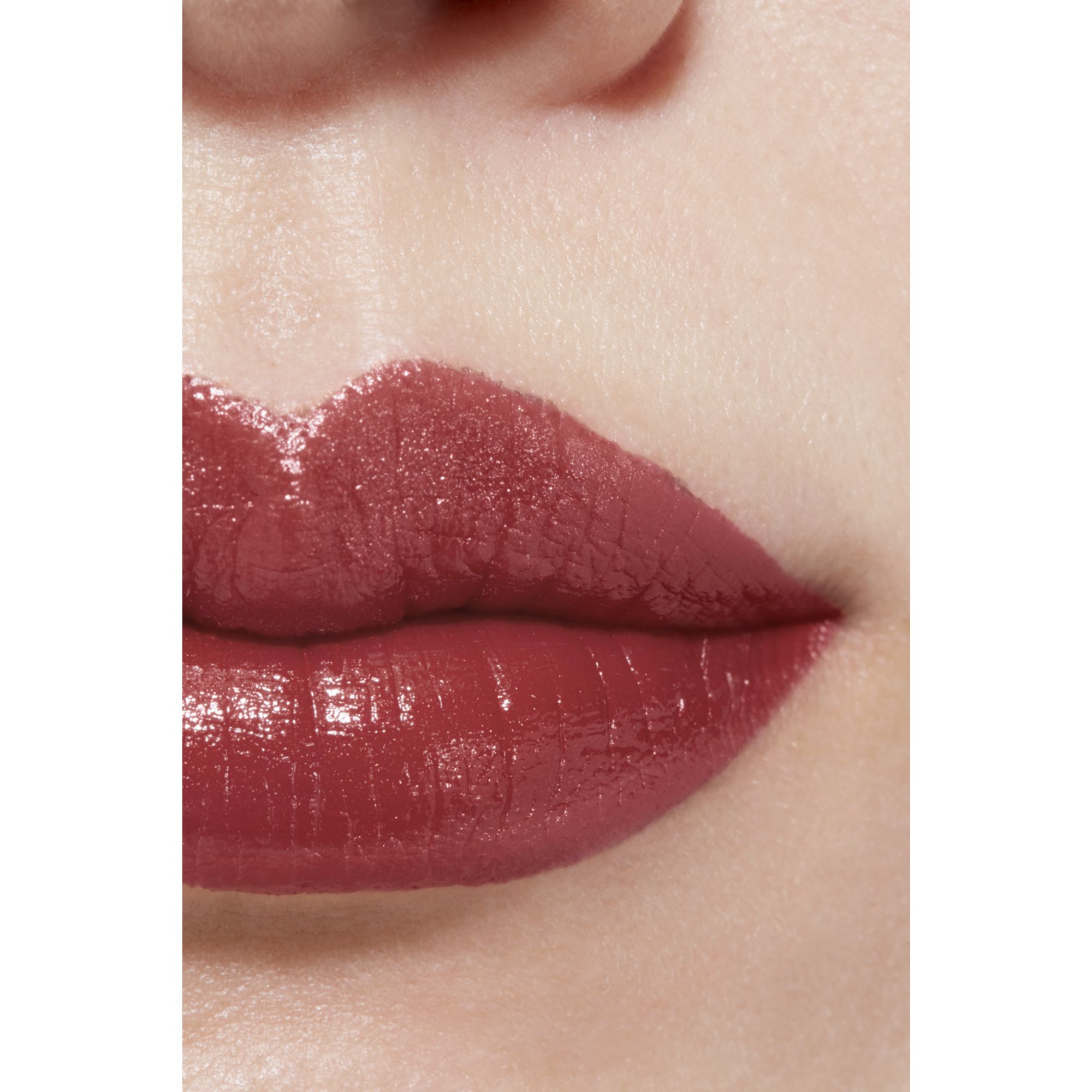 LUMINOUS INTENSE LIP COLOUR