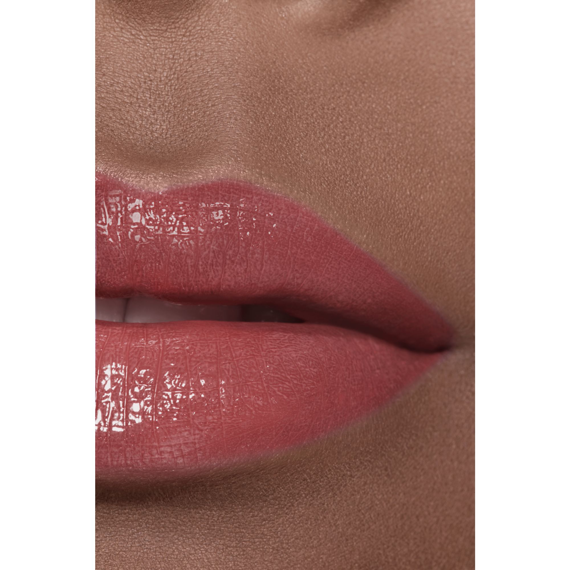 WARNA, KILAU, INTENSITAS DALAM SEKEJAP