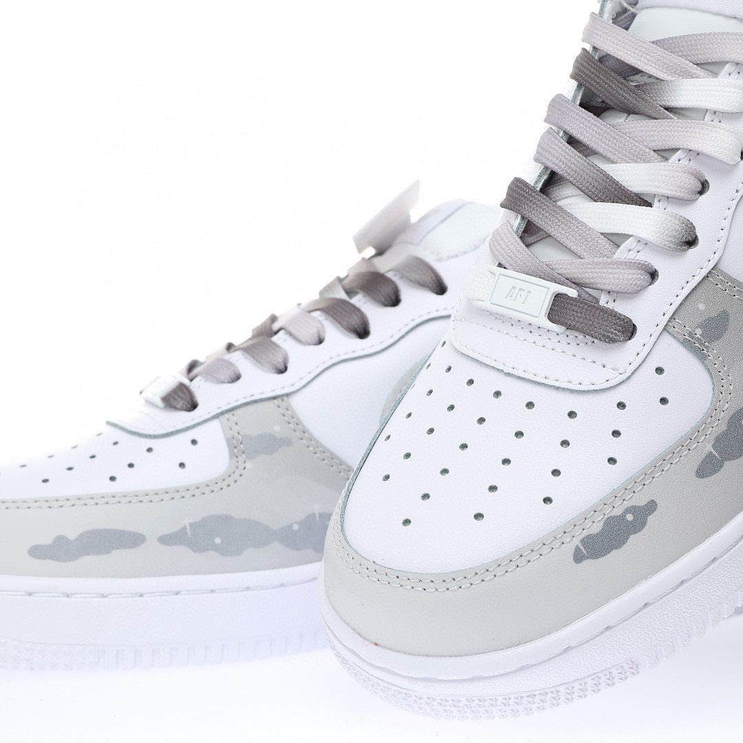 Nike Air Force 1 “白灰雲朵塗鴉”