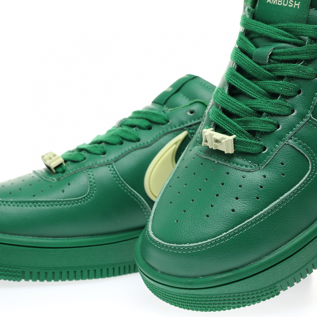 Nike Air Force 1 “聯名綠魔俠黃大鉤”