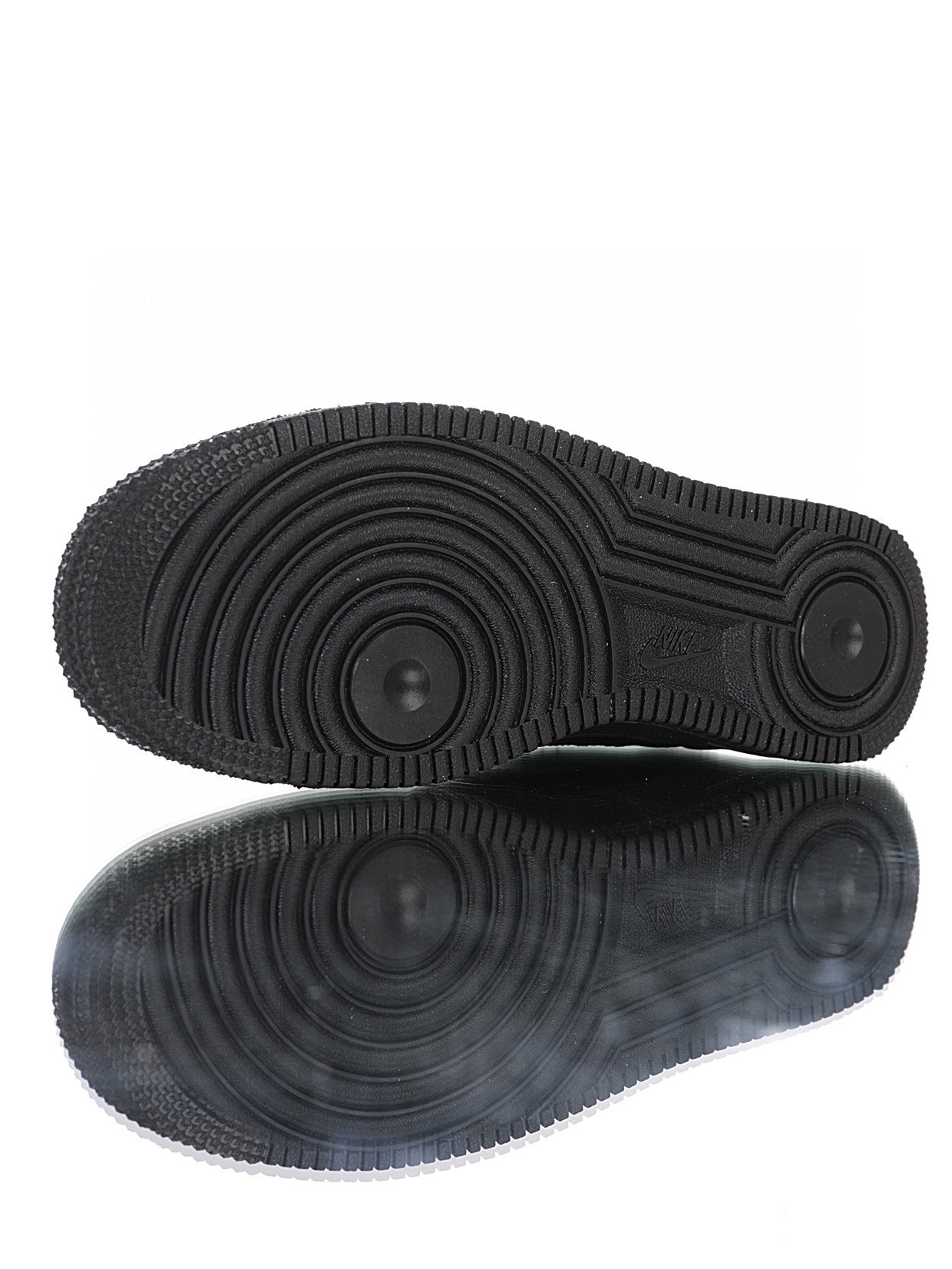 Supreme x Nike Air Force 1 「皮革黑紅LOGO」