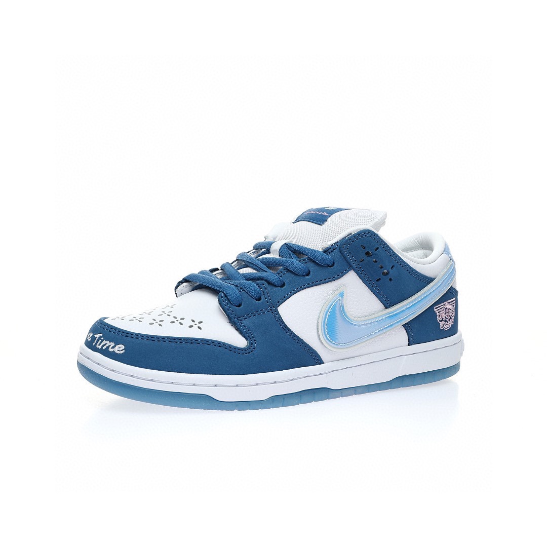 Dunk Low “白藍全息鐳射雪花衝孔”