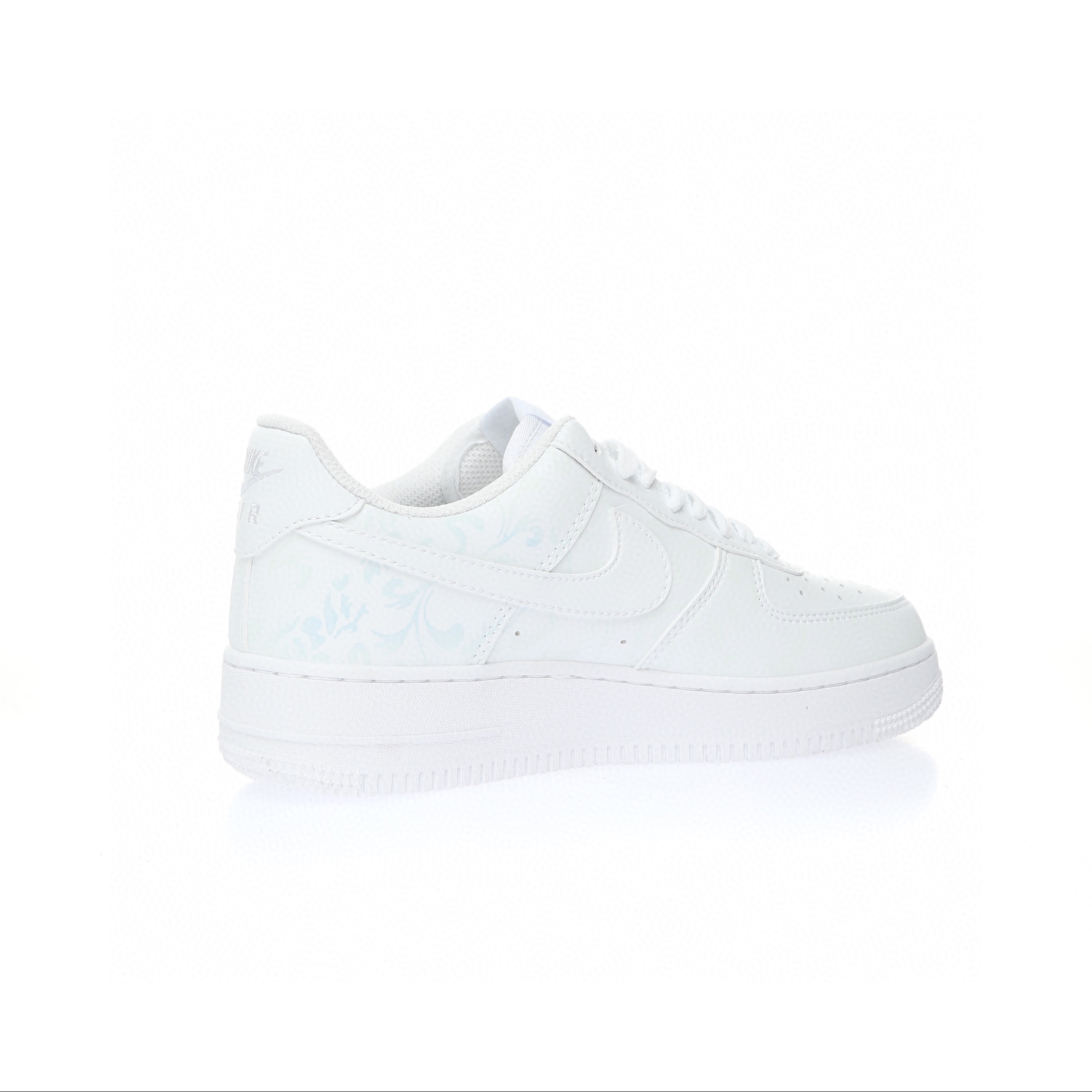 變色！Nike Air Force 1 “皮革白藍青花瓷印花”