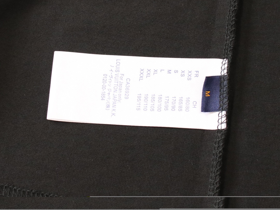 Louis Vuitton / 路易威登 SS23新款立體浮雕壓花短袖T恤