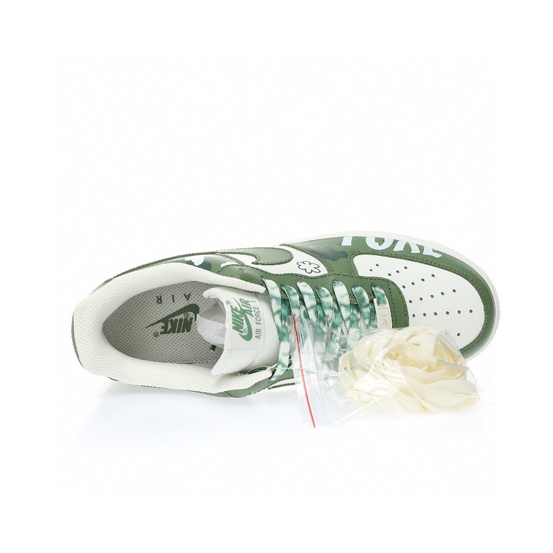 Nike Air Force 1 “拼接舊綠米白蝴蝶花朵印花”