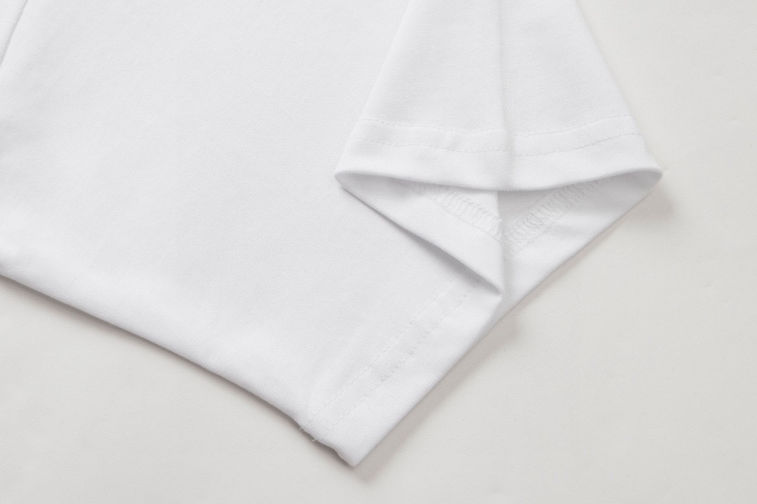 Givenchy 紀梵希 殘缺字母印花logo短袖T恤
