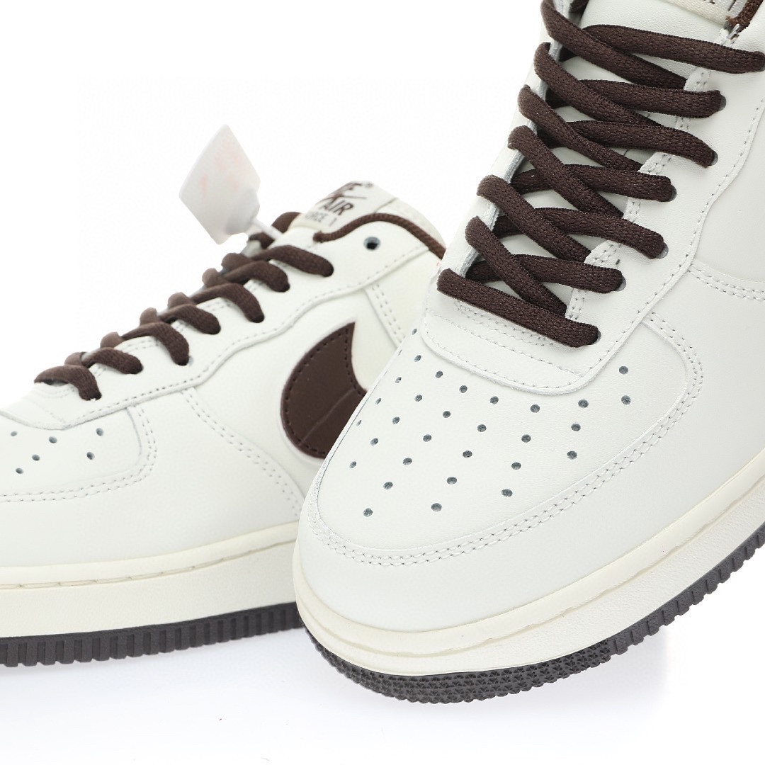 Nike Air Force 1 “皮革米白深棕NYC”