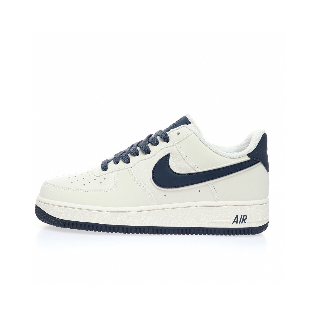 Nike Air Force 1 “皮革米白海軍藍3M反光疊鉤”