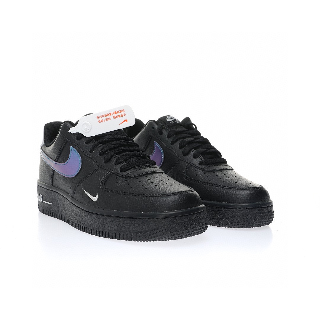 Nike Air Force 1 “皮革黑鐳射藍太空銀小鉤”