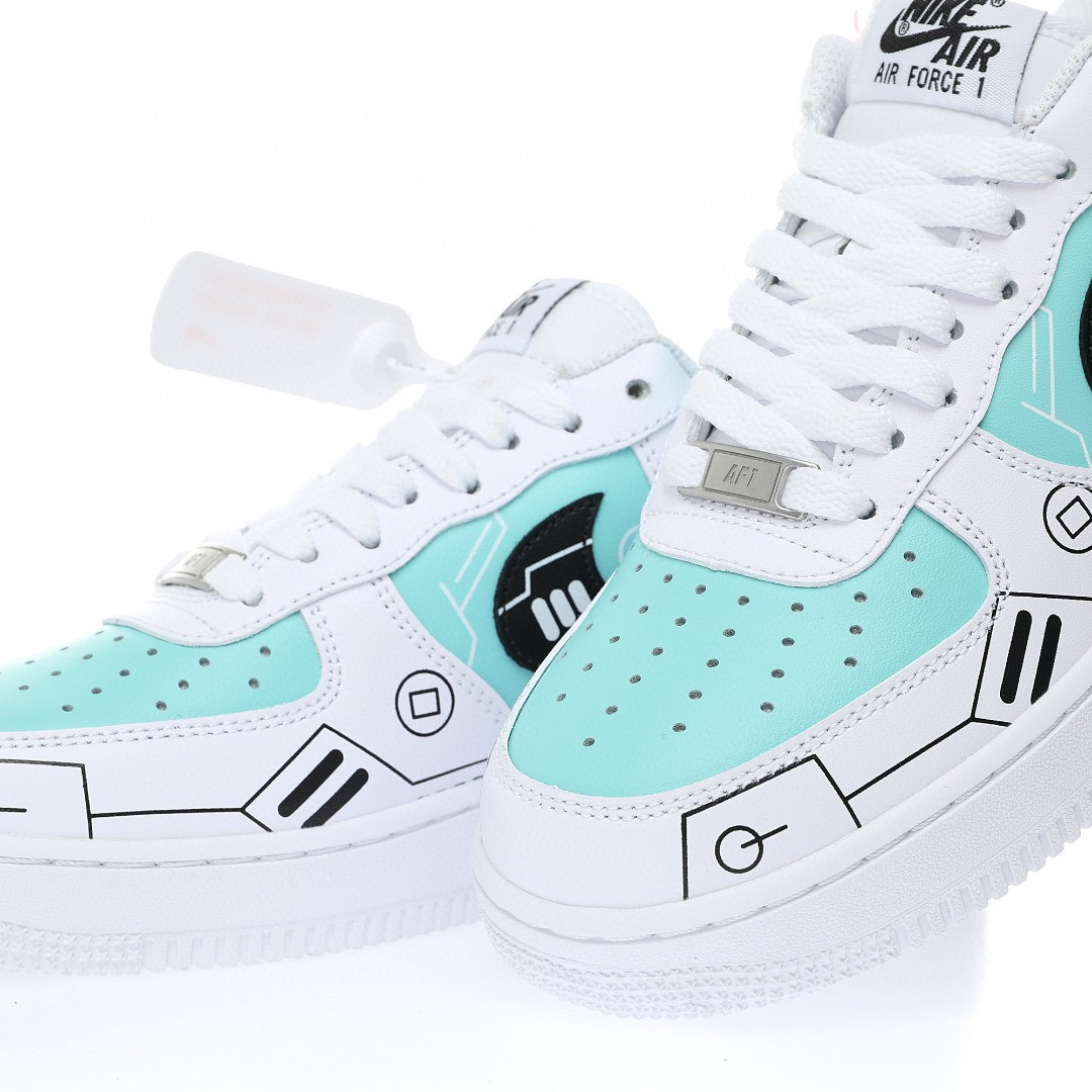 Nike Air Force 1 “皮革白黑薄荷遊戲印花”