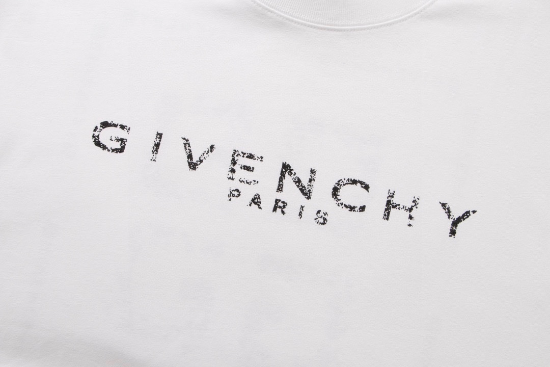 Givenchy 紀梵希 殘缺字母印花logo短袖T恤
