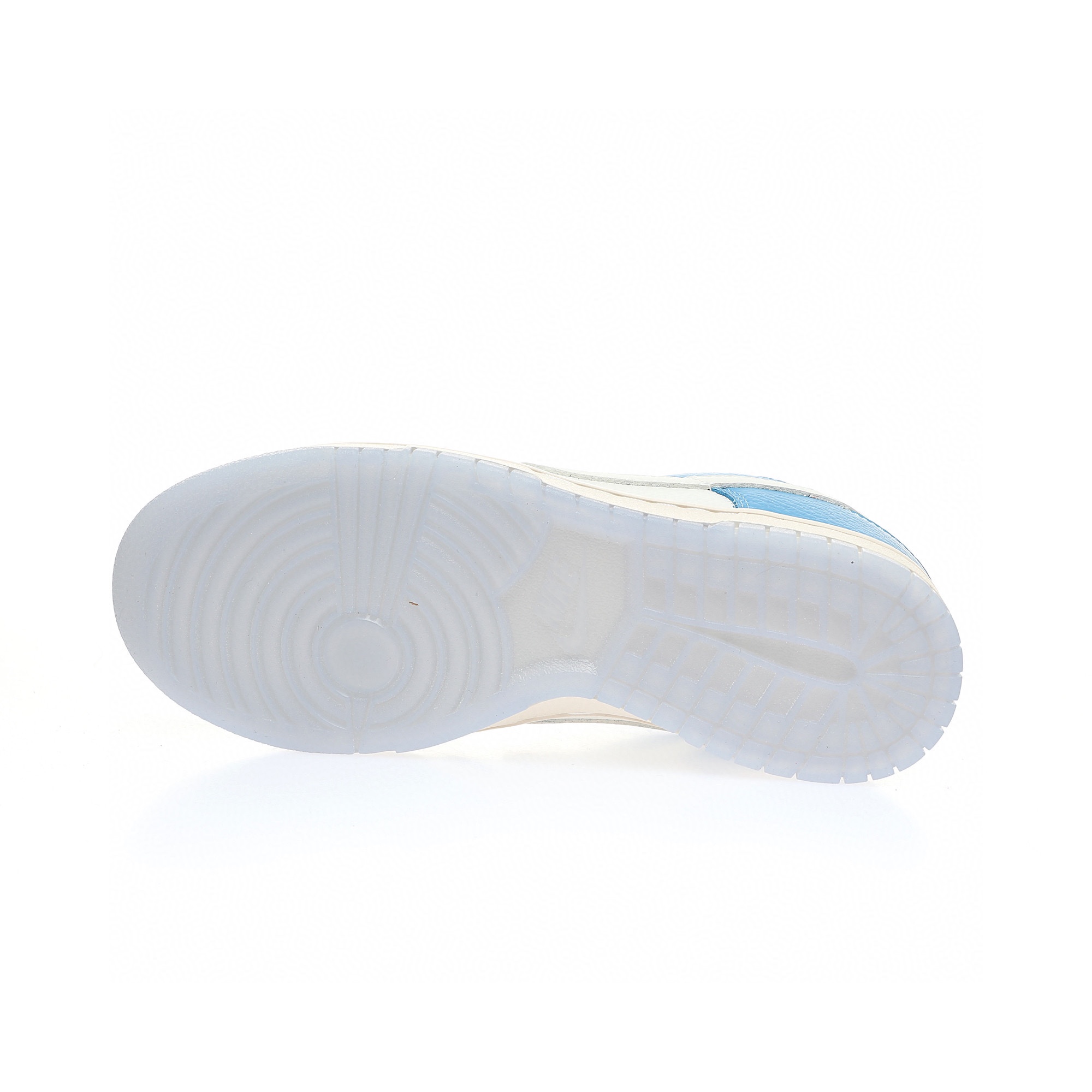 Dunk Low “拼接黑白藍小閃電”