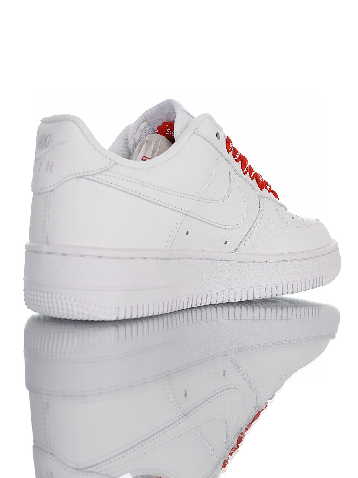 Supreme x Nike Air Force 1 「皮革白紅LOGO」