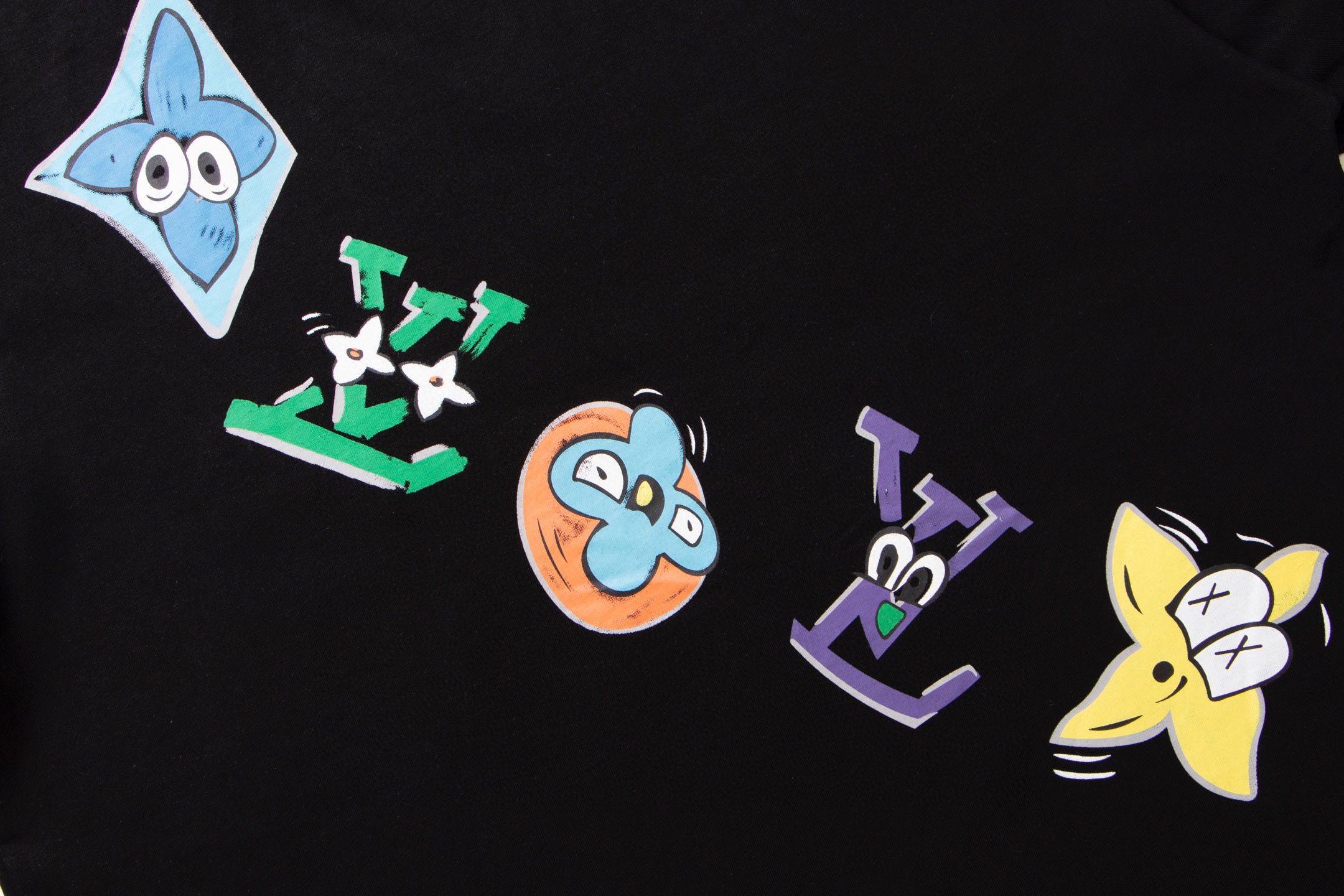 Louis vuitton 路易威登 LV春夏新款塗鴉短袖t恤  
手繪塗鴉效果