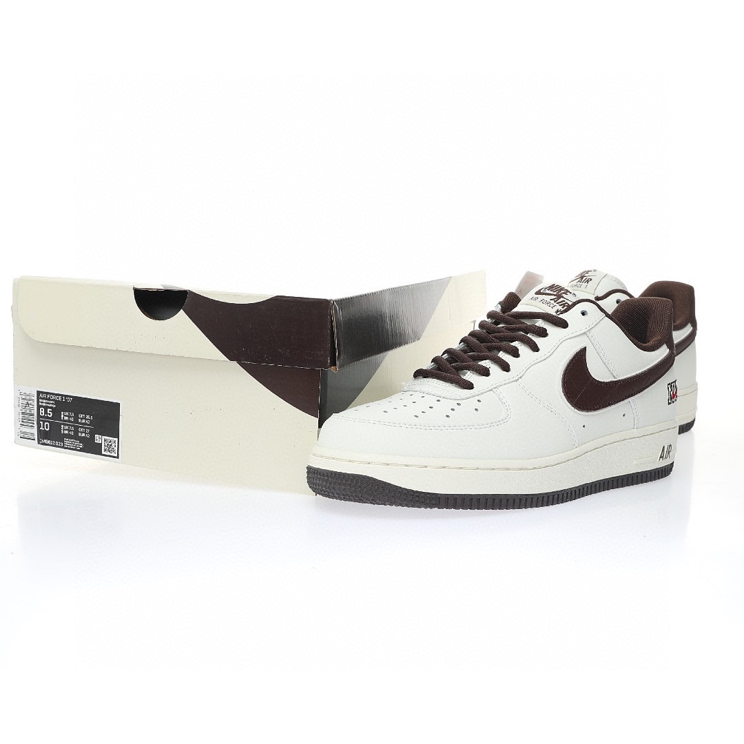 Nike Air Force 1 “皮革米白深棕NYC”