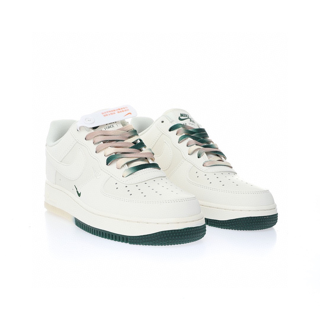Nike Air Force 1 “雄鹿隊米白深綠迷你雙鉤子”