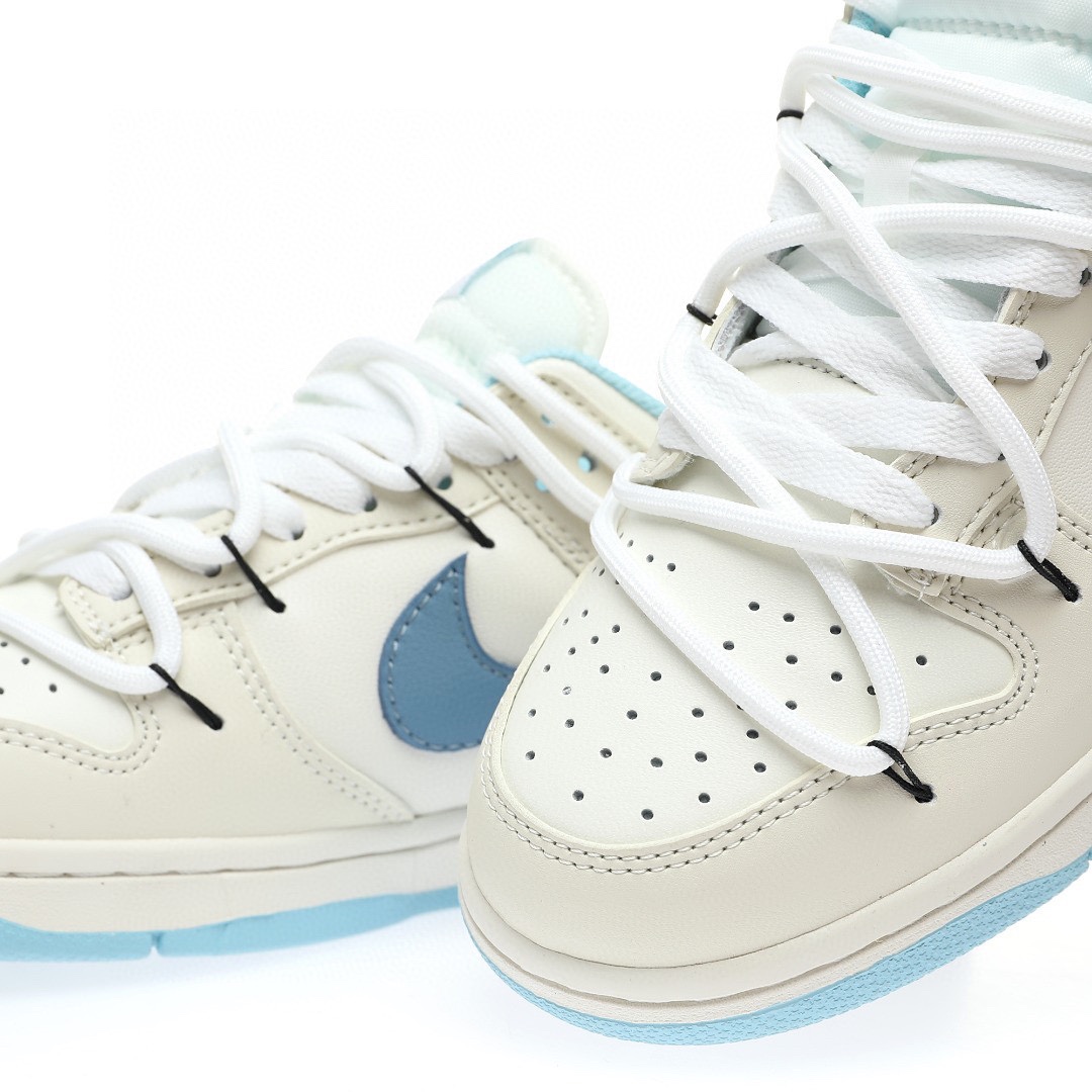 Dunk Low “皮革奶白淺藍綁繩”