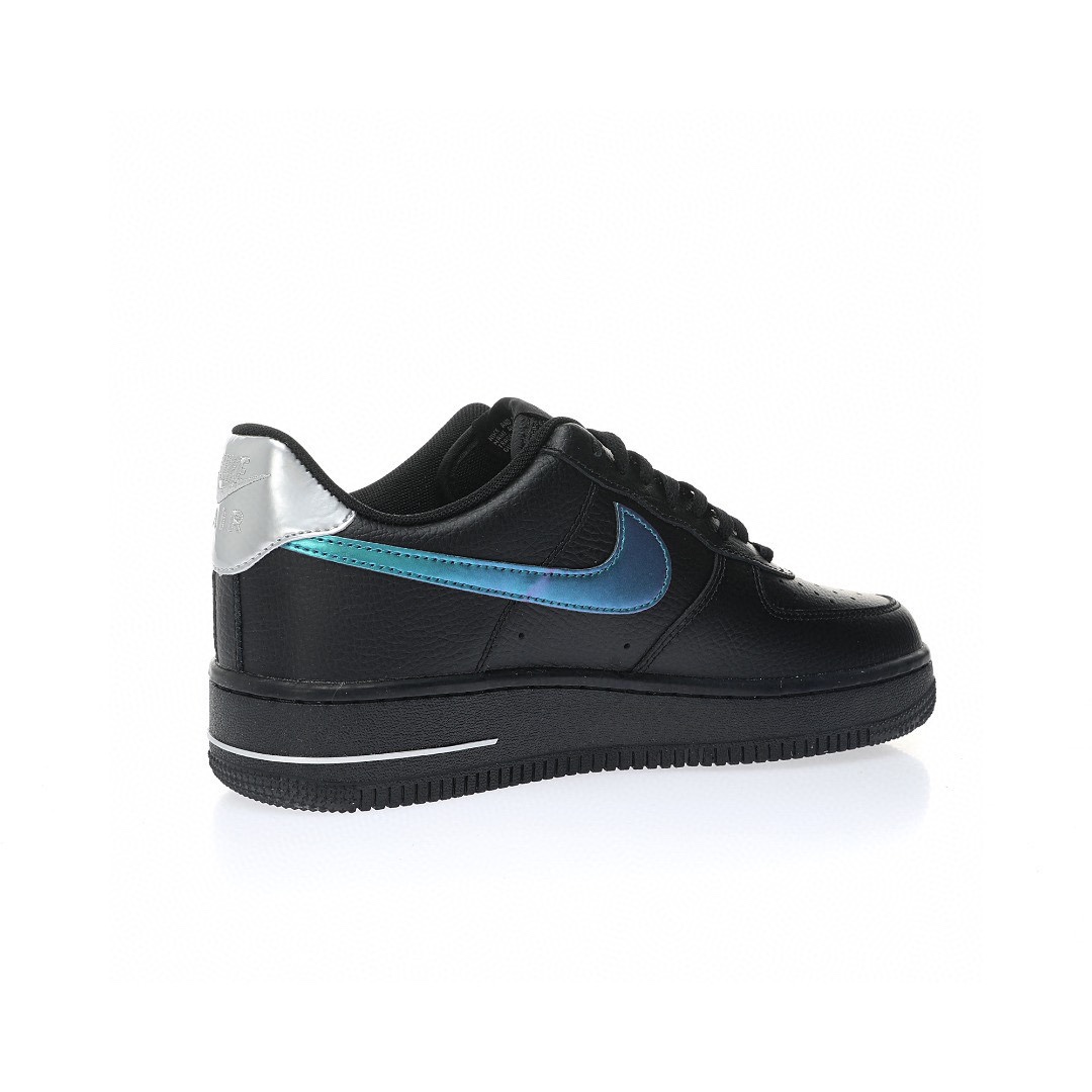 Nike Air Force 1 “皮革黑鐳射藍太空銀小鉤”