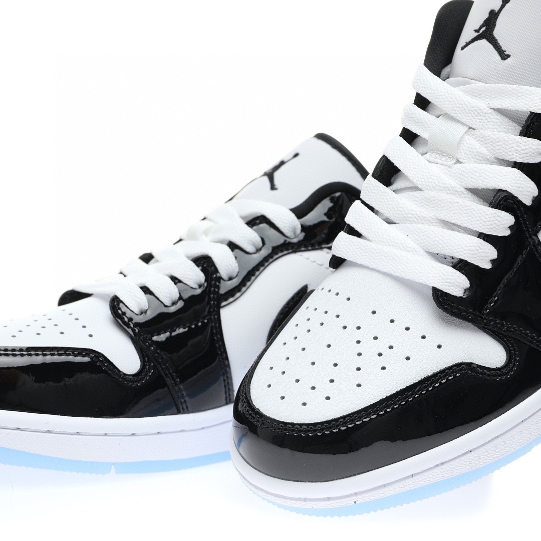 Nike Air Jordan 1 “黑白康扣漆皮”
