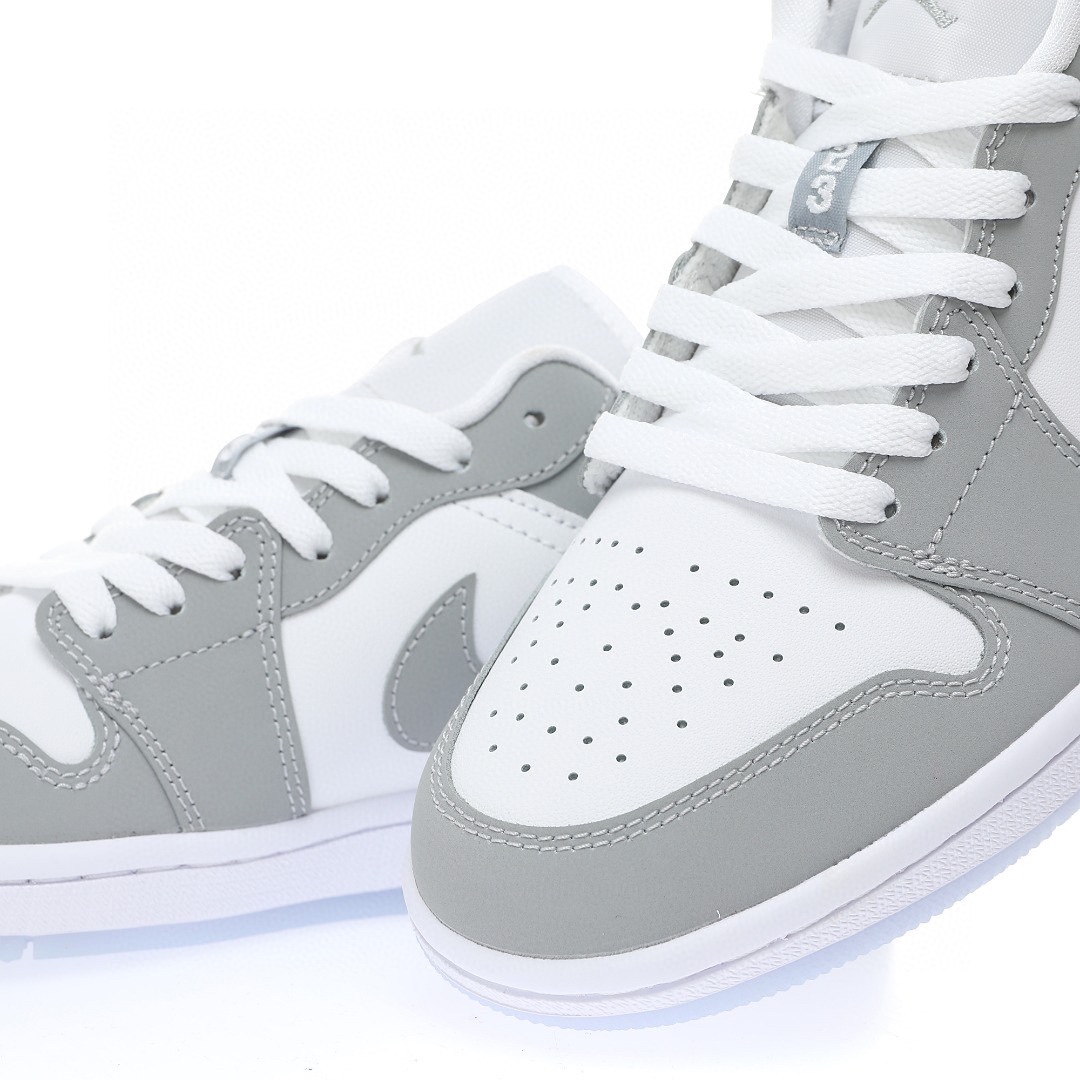 Nike Air Jordan 1 “灰白煙灰霧霾小迪奧”
