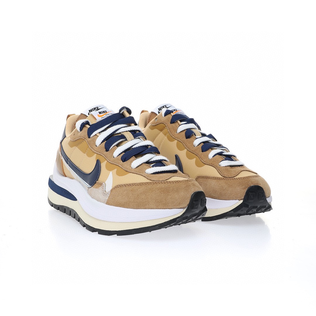 Sacai x Nike VaporWaffle 3.0"Sesame Blue Void"系列改良馬拉松變形解構前衛設計五層底休閒運動慢跑鞋「厚布奶茶黃夜藍白大重疊雙鈎子」