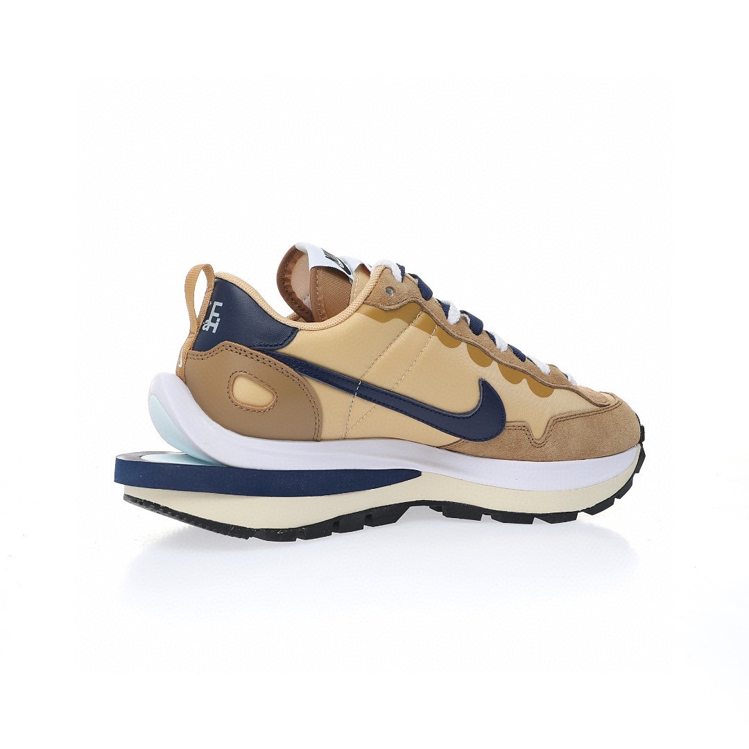 Sacai x Nike VaporWaffle 3.0"Sesame Blue Void"系列改良馬拉松變形解構前衛設計五層底休閒運動慢跑鞋「厚布奶茶黃夜藍白大重疊雙鈎子」