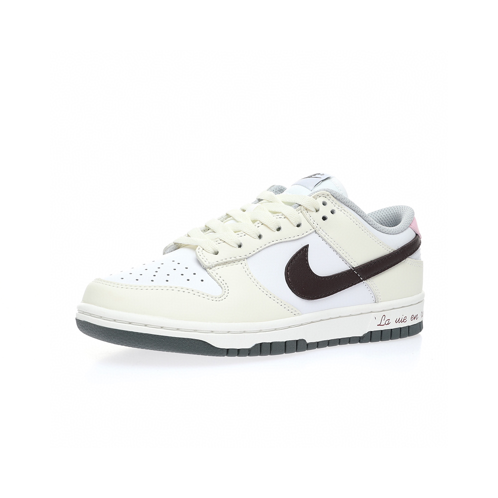 Dunk Low “杏仁白粉棕花期信使”