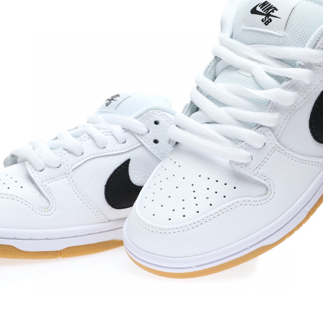 Dunk Low “白黑生膠”