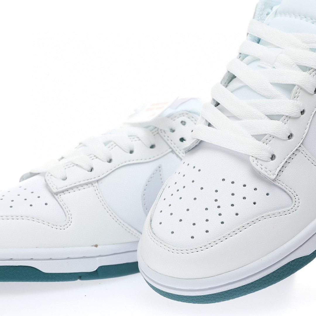 Dunk Low 「皮革淺灰藍」