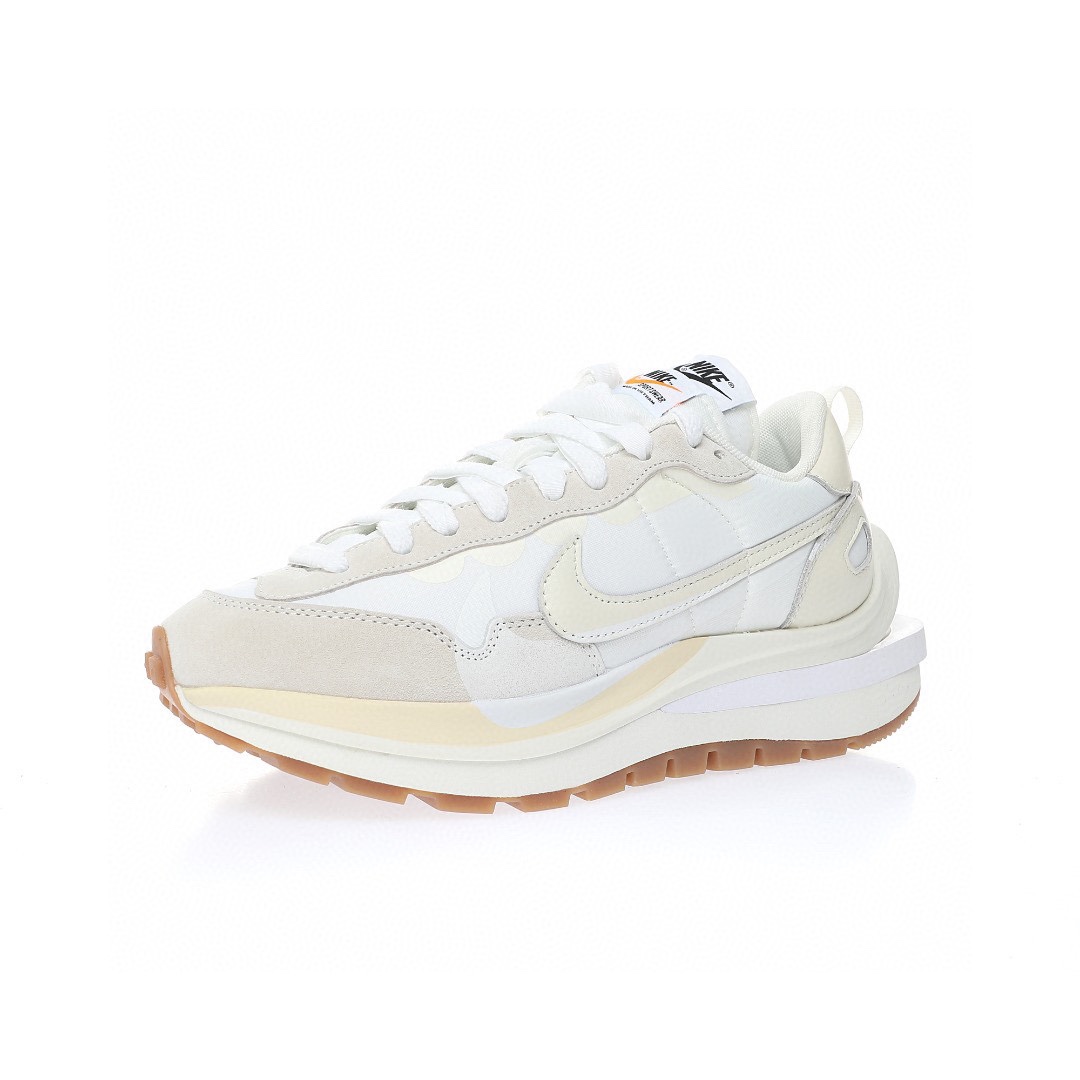 Sacai x Nike VaporWaffle 3.0"Sail Gum"系列改良馬拉松變形解構前衛設計五層底休閒運動慢跑鞋「厚布白帆生膠大重疊雙鈎子」