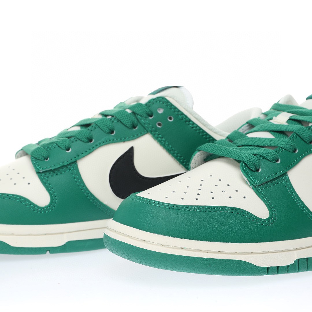 Dunk Low 「白深綠黑刮刮樂鈎子」