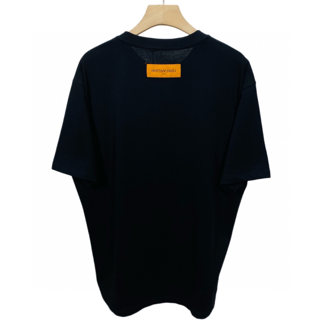 Louis Vuitton/路易威登 秀場限定23ss新款萬針刺繡老化兔子聯名圖案經典圓領短袖