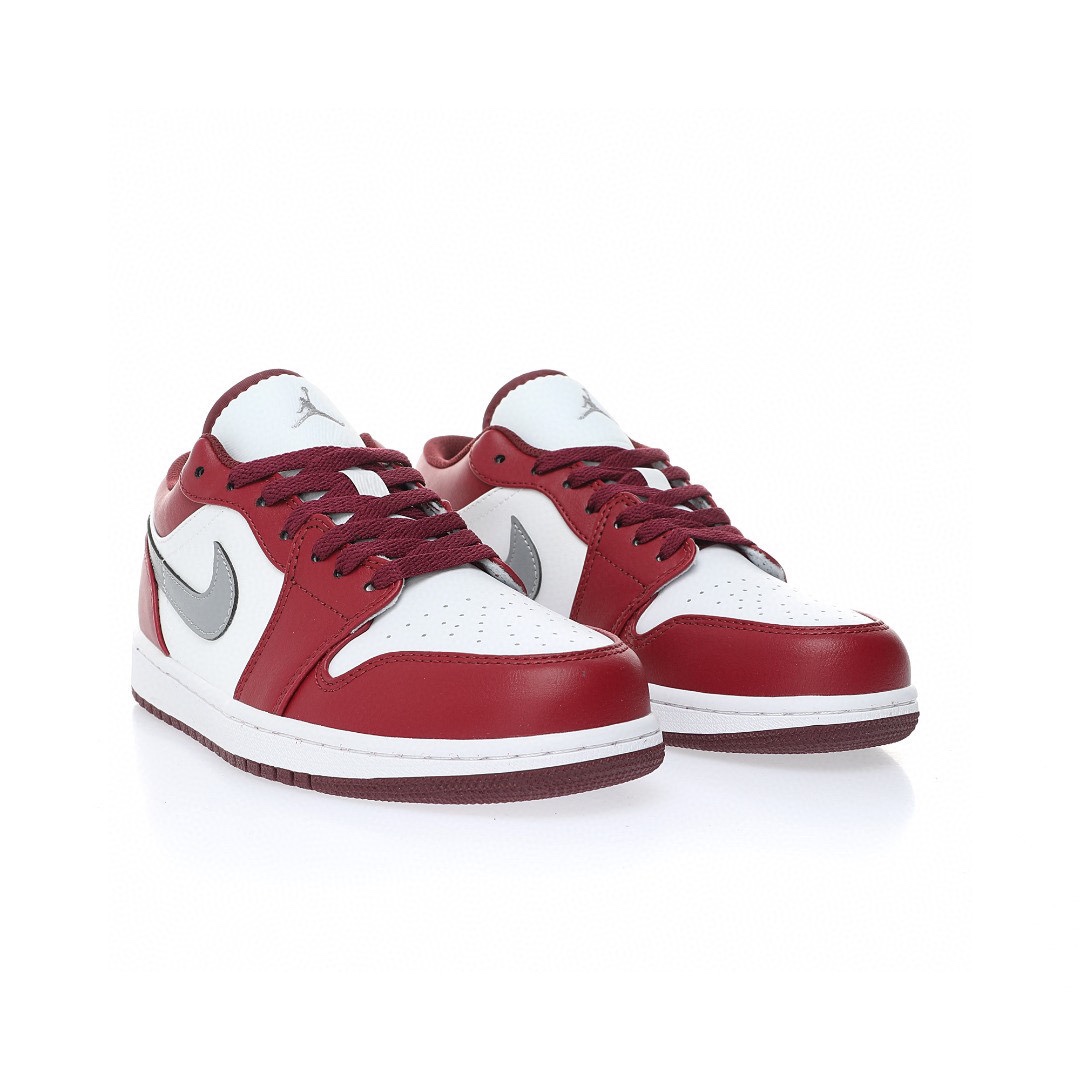 Nike Air Jordan 1 “波爾多酒紅白銀鉤”