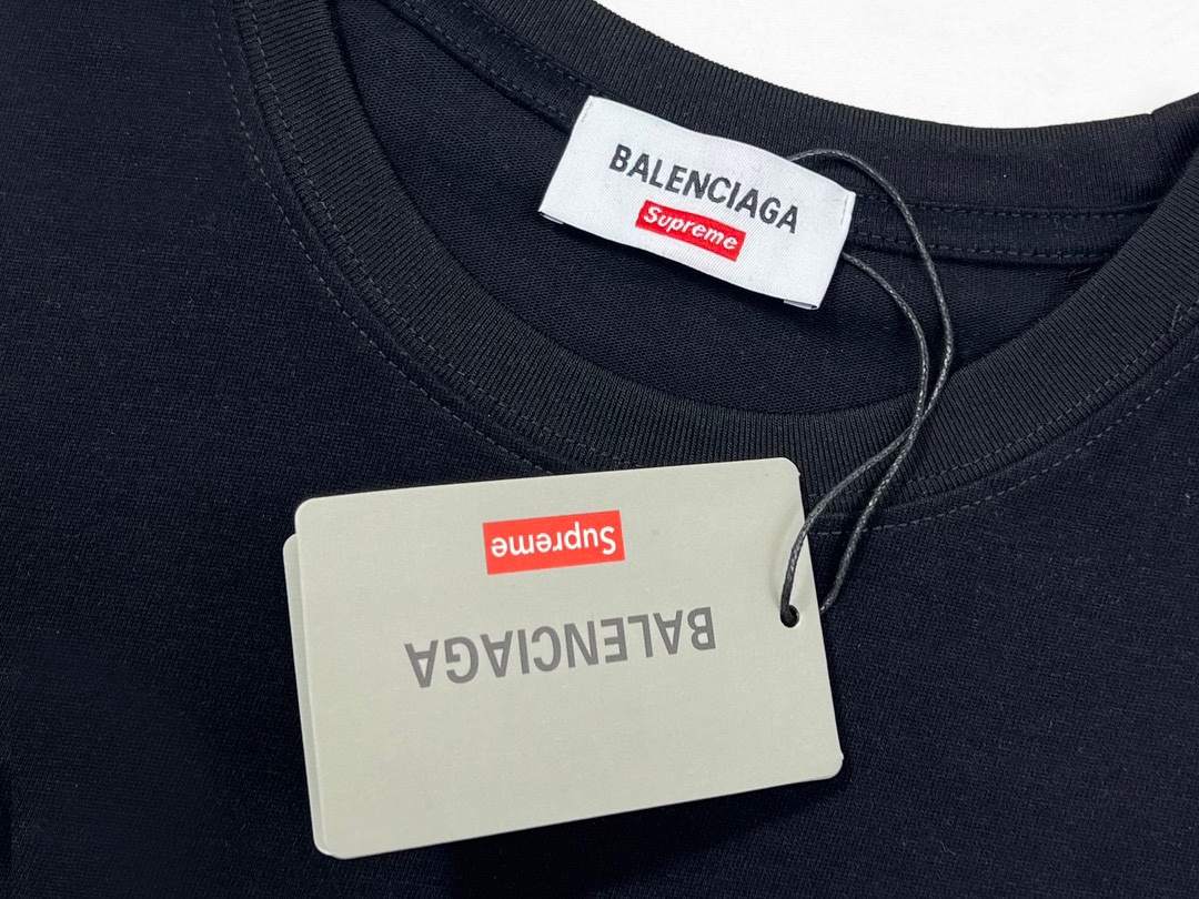 Supreme ✘ BALENCIAGA 巴黎世家聯名字母logo標識印花短袖