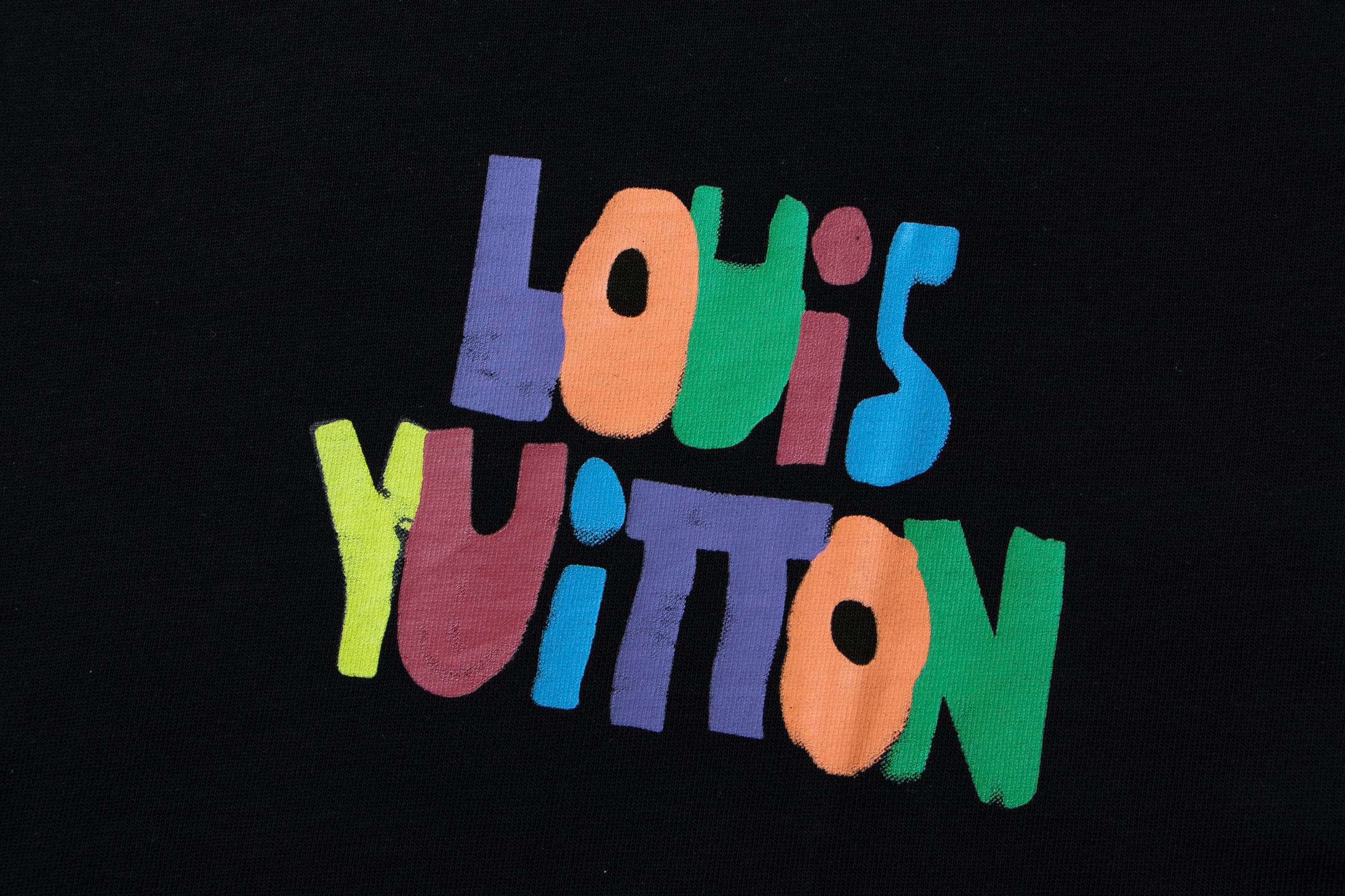 Louis vuitton 路易威登 LV春夏新款塗鴉短袖t恤  
手繪塗鴉效果