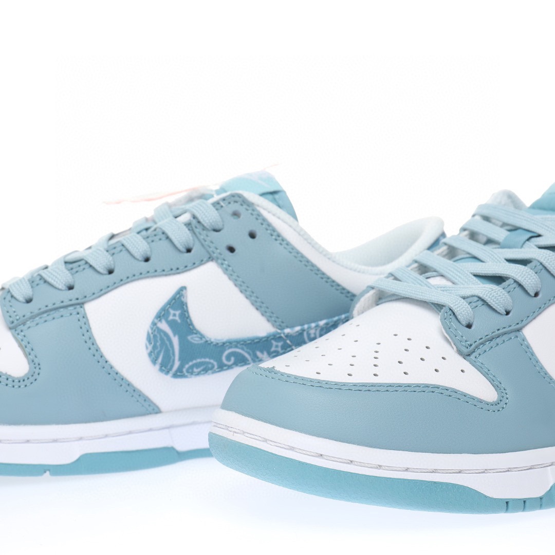 Dunk Low"藍白變形蟲"