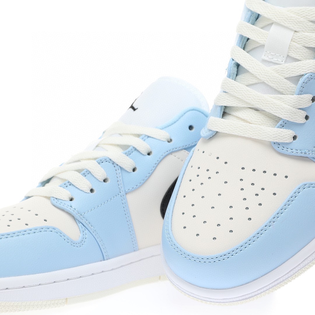 Nike Air Jordan 1 “冰淇淋藍米白黑”