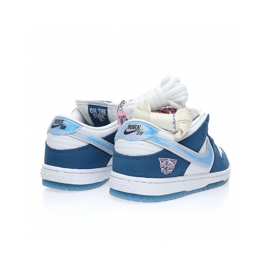 Dunk Low “白藍全息鐳射雪花衝孔”