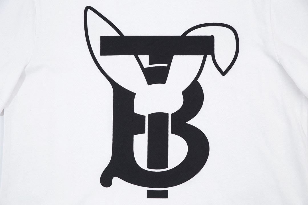 Burberry/巴寶莉 兔年系列圓領短袖