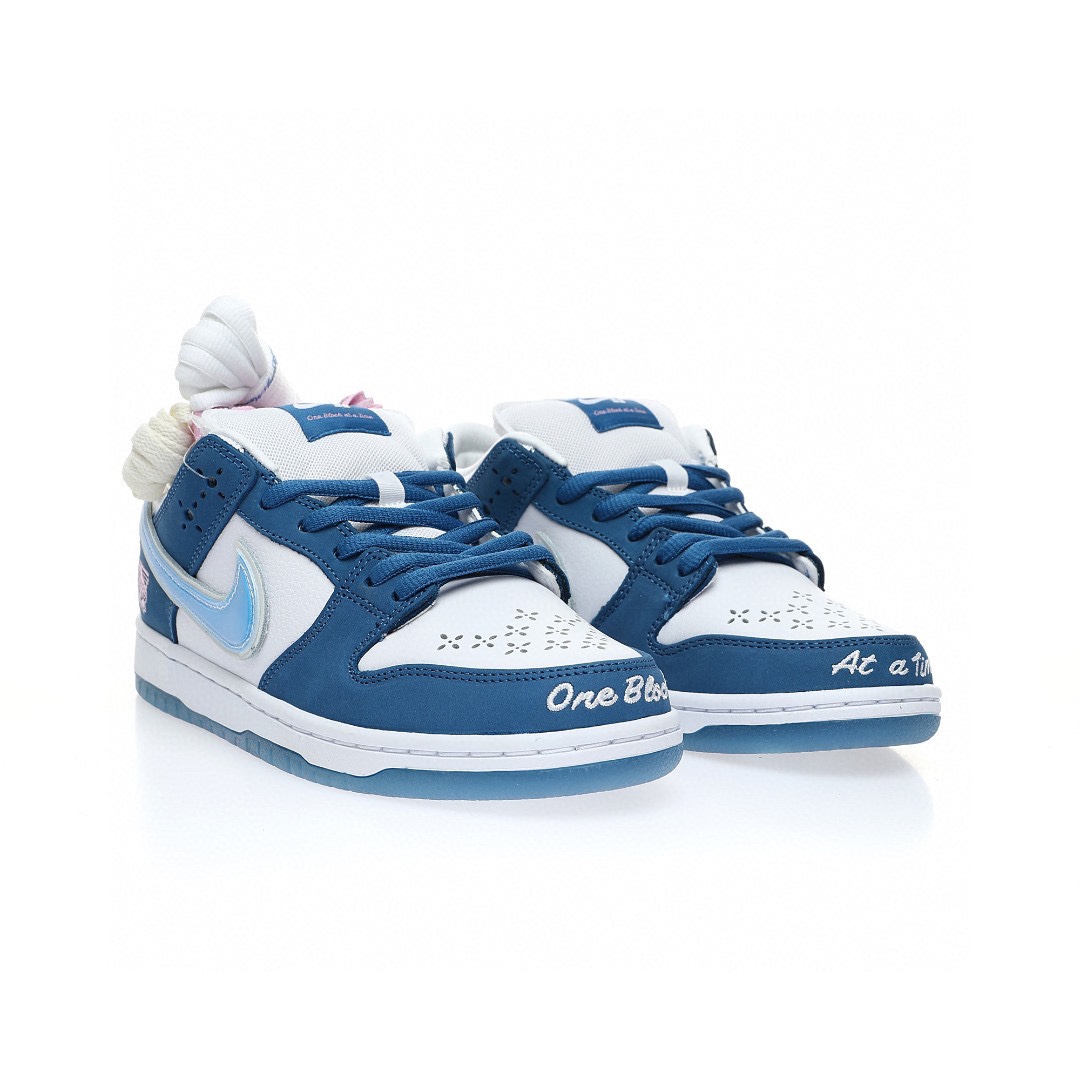 Dunk Low “白藍全息鐳射雪花衝孔”