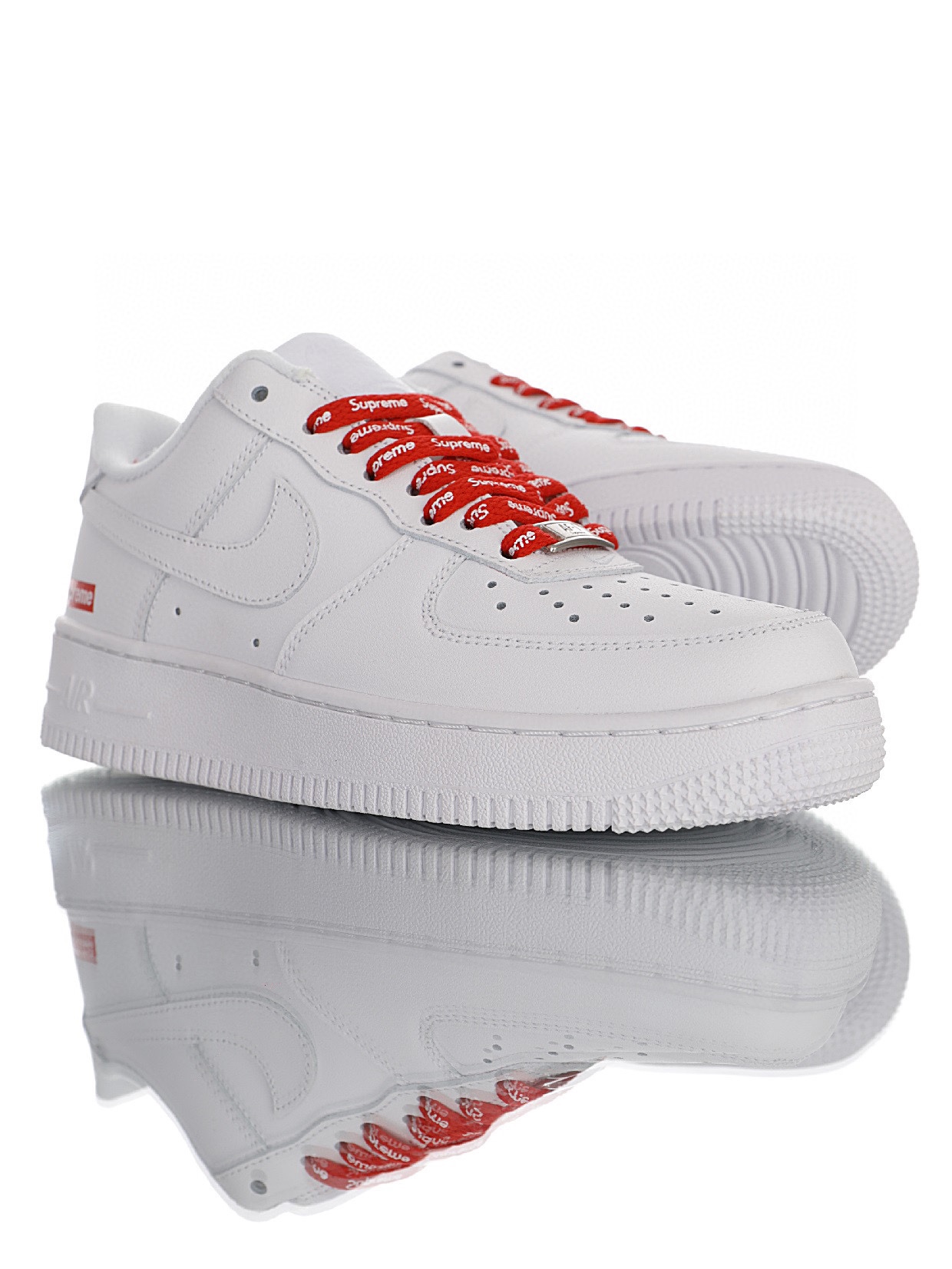 Supreme x Nike Air Force 1 「皮革白紅LOGO」