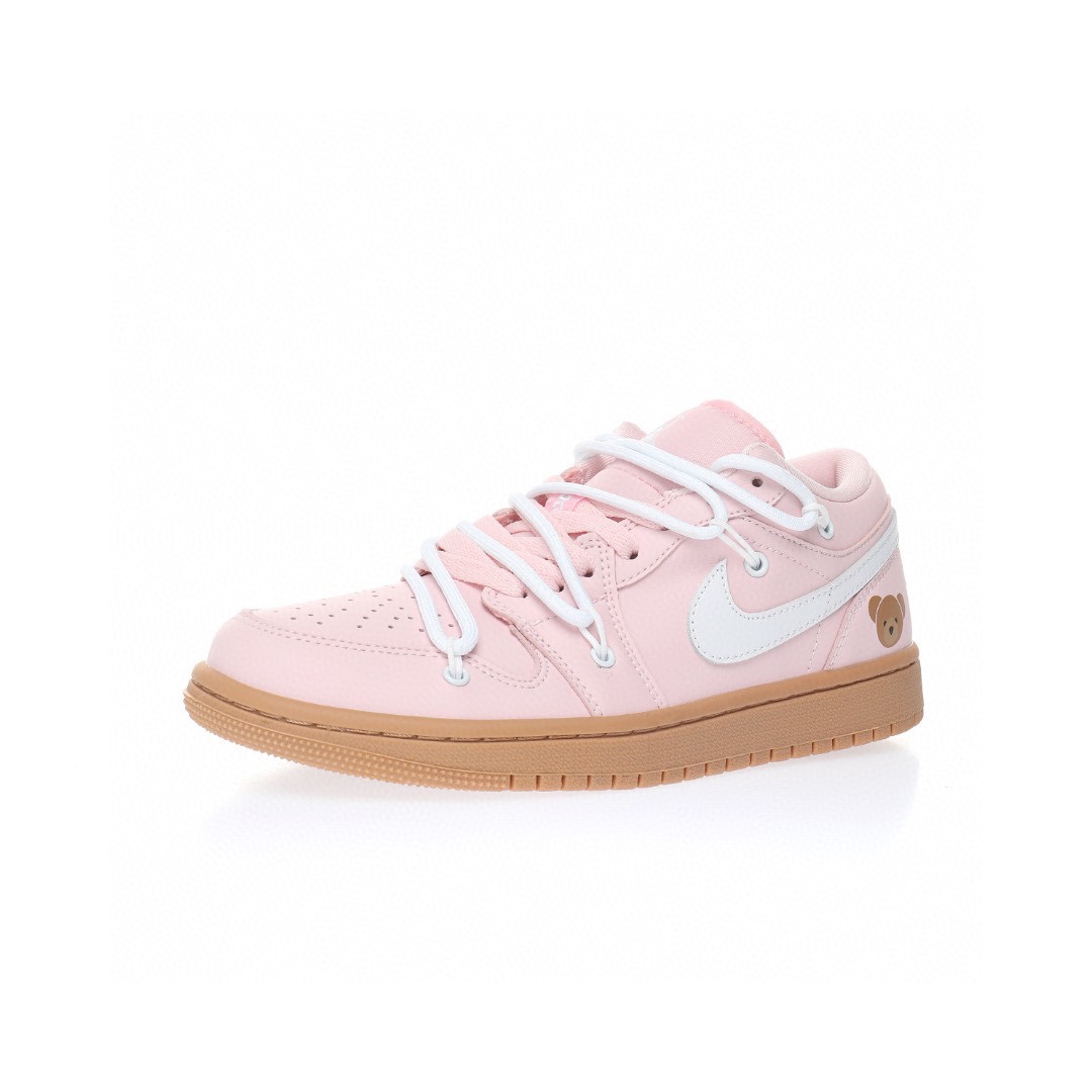 Nike Air Jordan 1 “粉白生膠小熊綁繩”