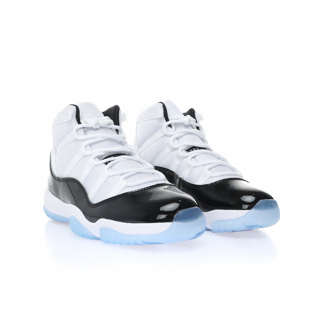 AJ11代邁克爾·喬丹高幫運動文化籃球鞋“OG康扣黑白冰藍”