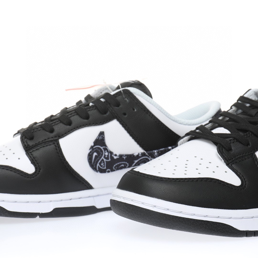 Dunk Low“黑白變形蟲”