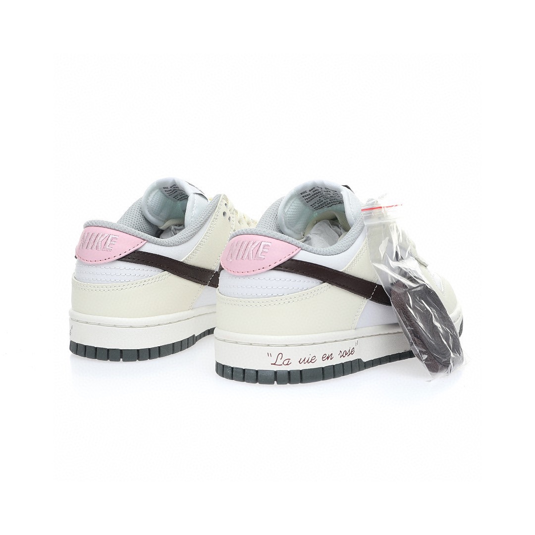 Dunk Low “杏仁白粉棕花期信使”