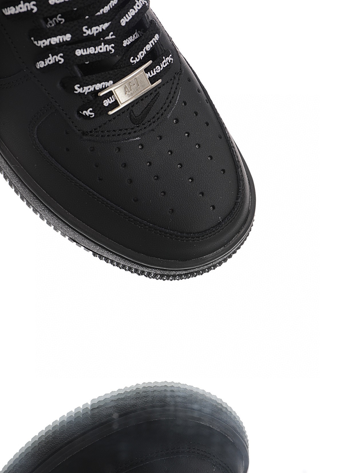 Supreme x Nike Air Force 1 「皮革黑紅LOGO」